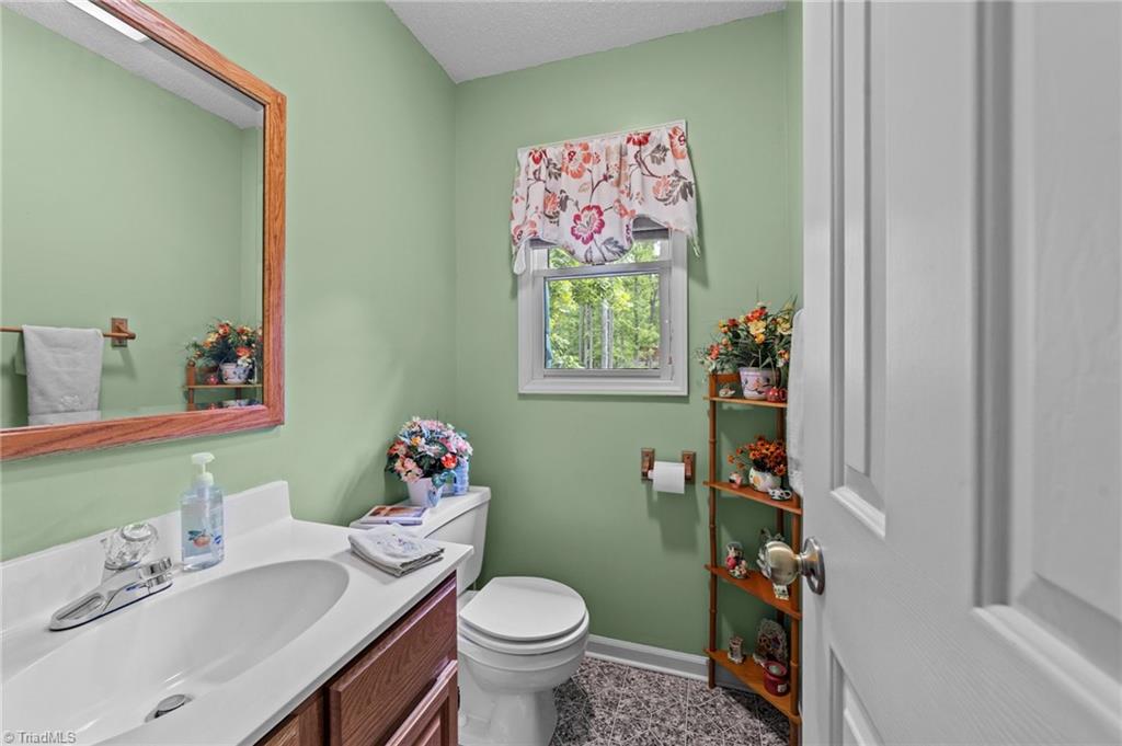 4689 Hastings Spring Road Walkertown, NC 27051 - Photo 26 of 50