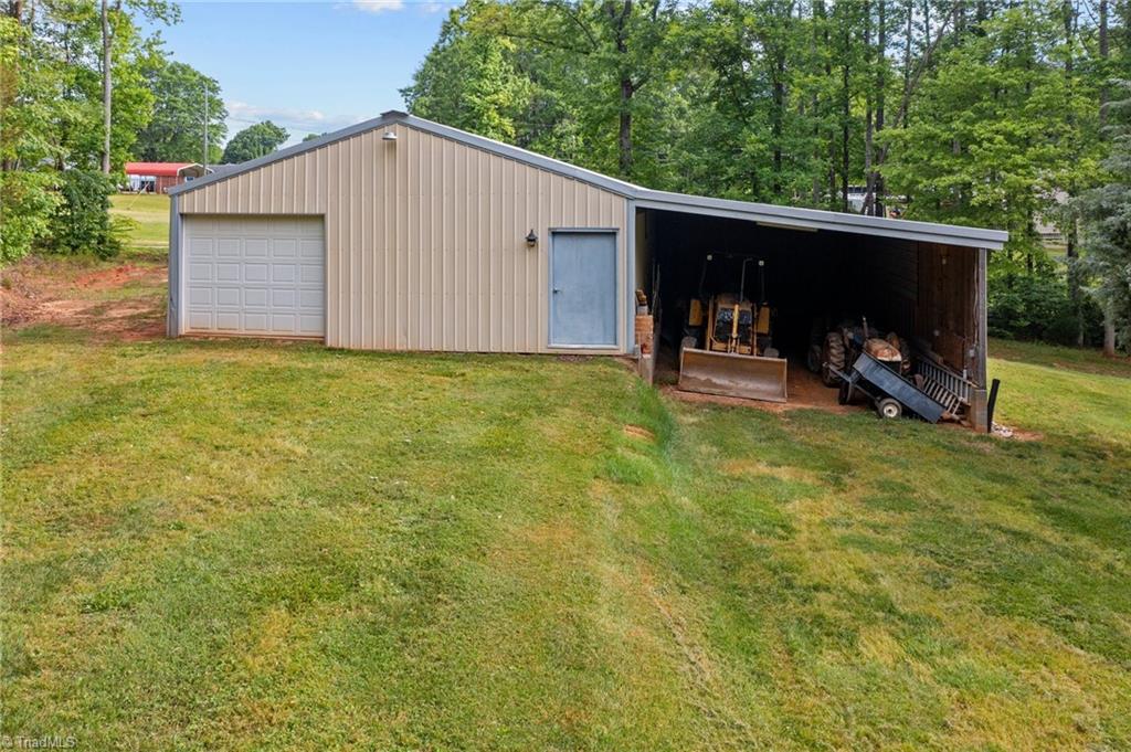 4689 Hastings Spring Road Walkertown, NC 27051 - Photo 28 of 50