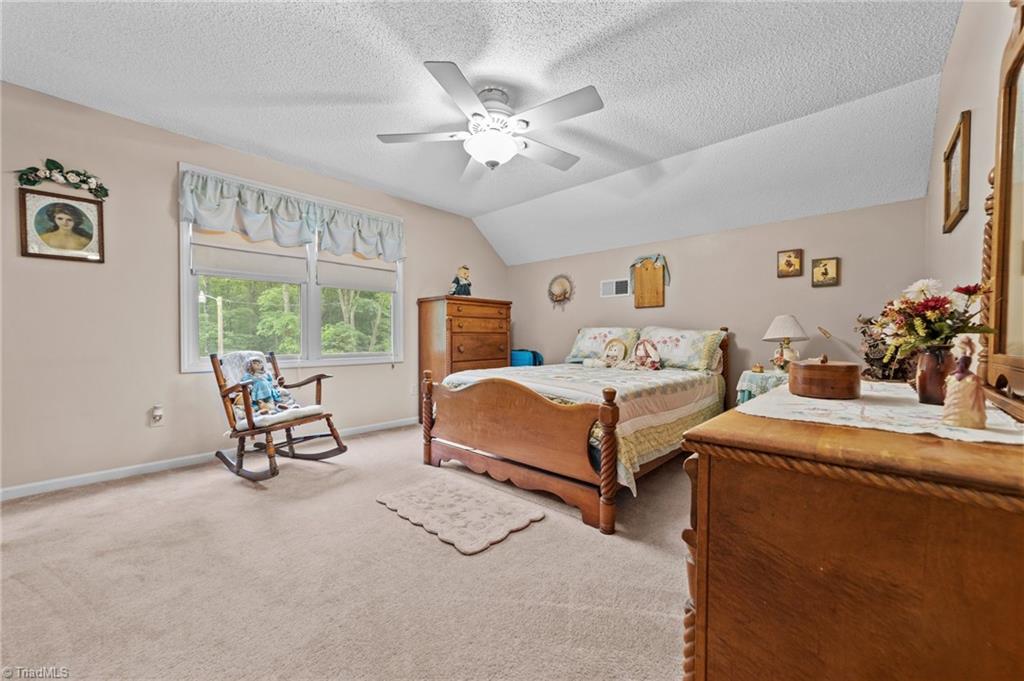 4689 Hastings Spring Road Walkertown, NC 27051 - Photo 32 of 50