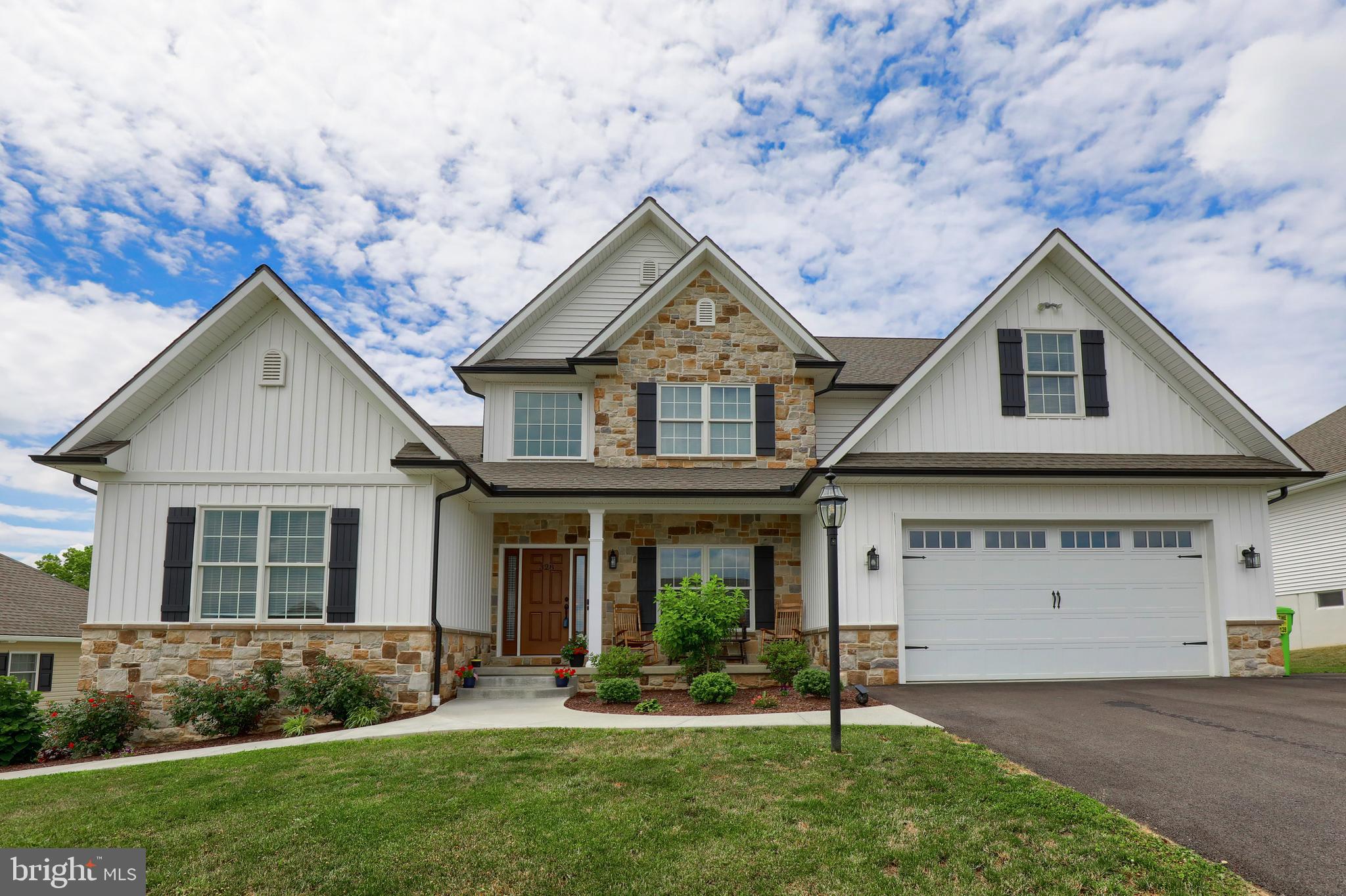 328 Tree View Lane Lebanon, PA 17042 - Photo 1 of 50 Gallery Image 1