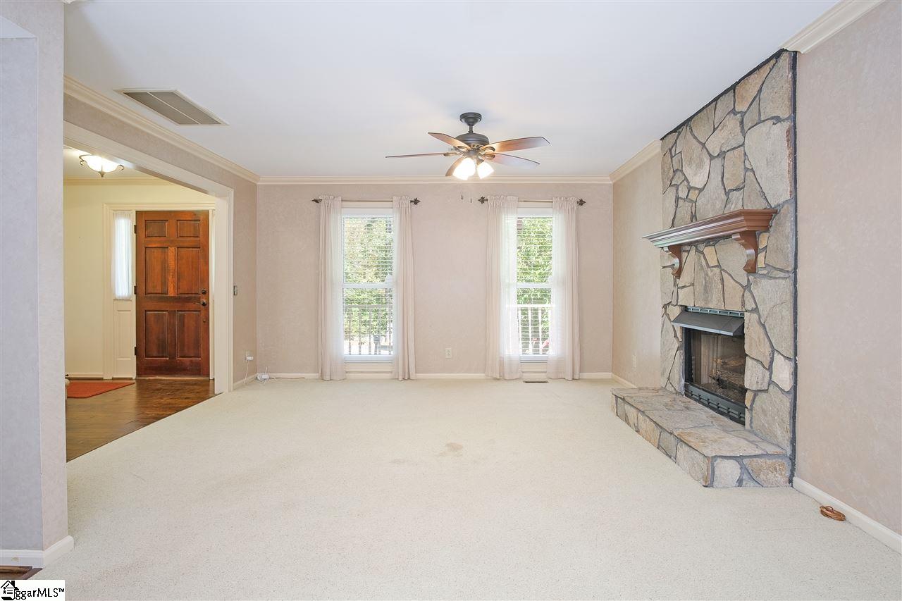 1008 Powderhorn Road Simpsonville, SC 29681 - Photo 6 of 26 Gallery Image 6