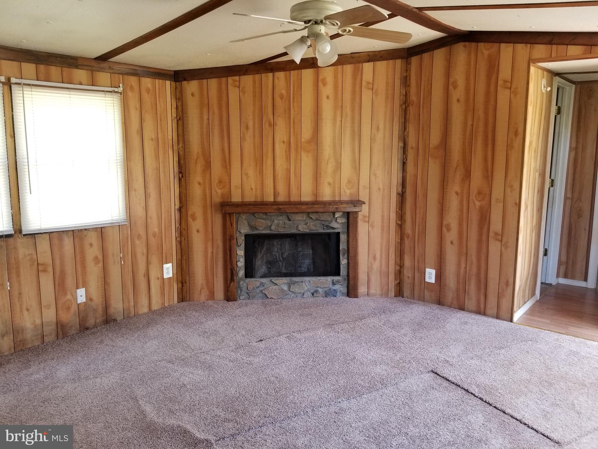 233 Millville Road Charles Town, WV 25414 - Photo 8 of 20 Living Room