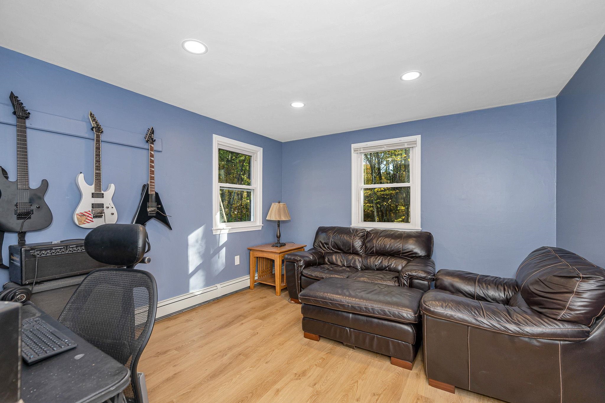 5 Raintree Drive Londonderry, NH 03053 - Photo 5 of 52 Gallery Image 5