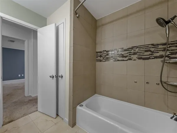 $339,900 | 220 Cooper Drive, Hurst, TX 76053