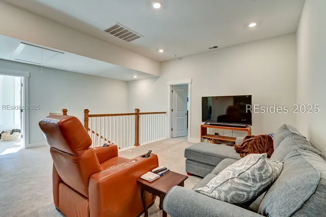 $985,000 | 9 Bass Creek Lane, Bluffton, SC 29910