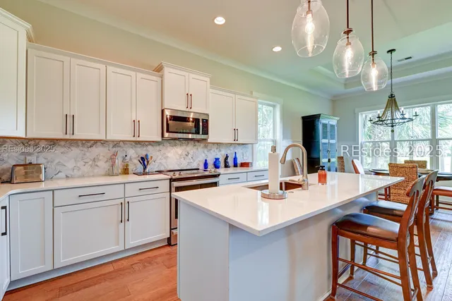 $985,000 | 9 Bass Creek Lane, Bluffton, SC 29910