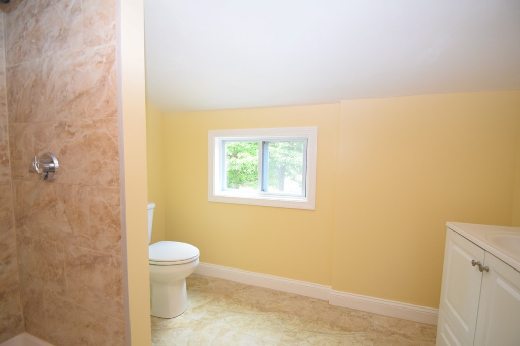 63 Chestnut Circle Randolph, MA 02368 - Photo 14 of 20 Gallery Image 14