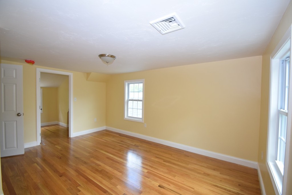 63 Chestnut Circle Randolph, MA 02368 - Photo 15 of 20 Gallery Image 15