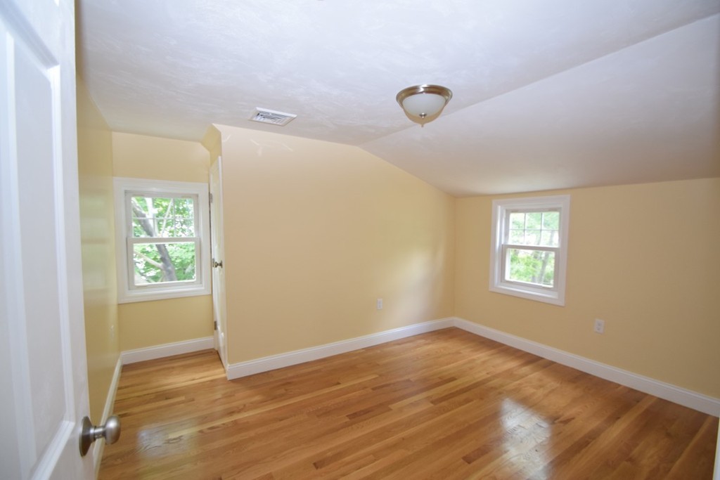 63 Chestnut Circle Randolph, MA 02368 - Photo 17 of 20 Gallery Image 17