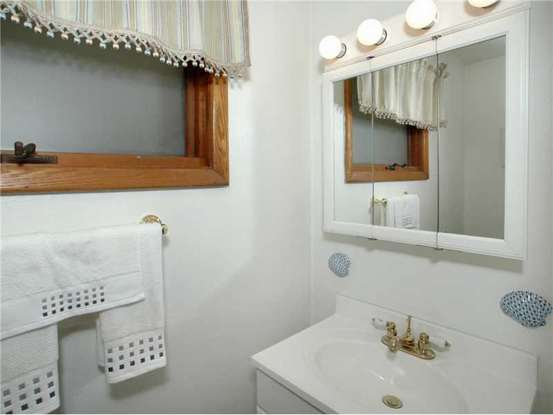 160 Penn Manor Road Irwin, PA 15642 - Photo 13 of 23 Master Bath/Spa.