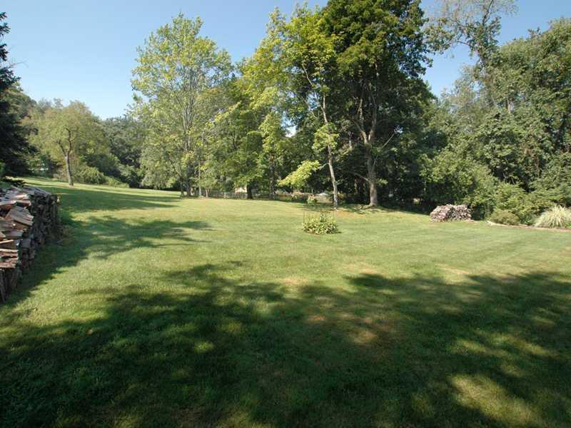 160 Penn Manor Road Irwin, PA 15642 - Photo 21 of 23 View.