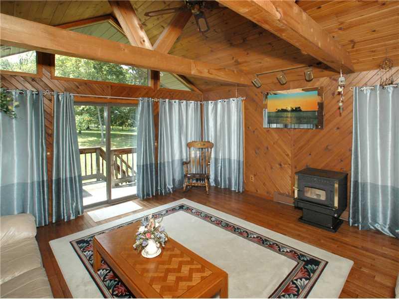 160 Penn Manor Road Irwin, PA 15642 - Photo 8 of 23 Family Room.