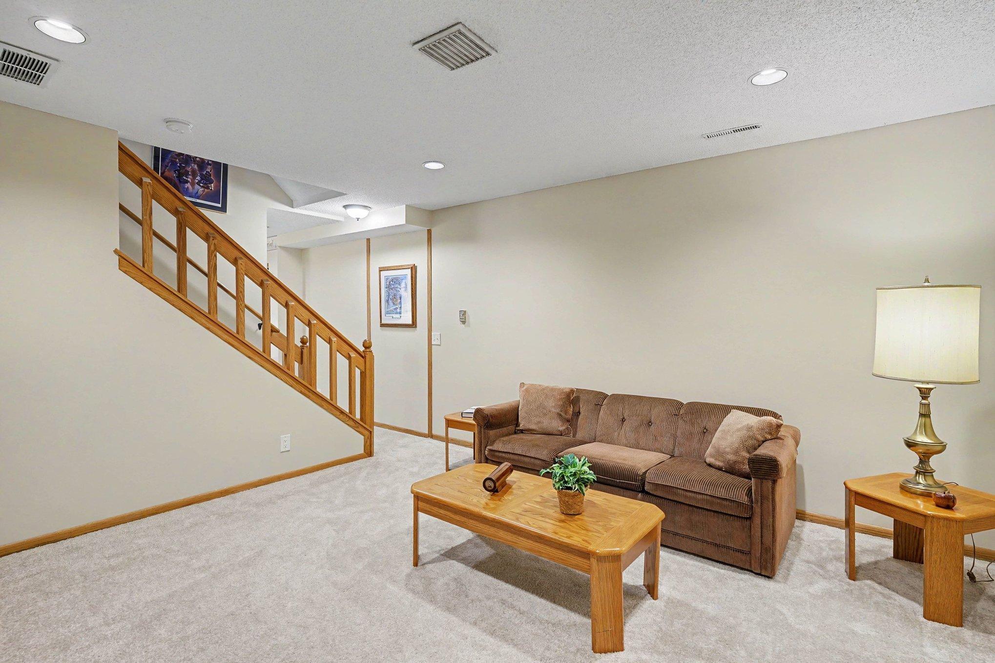 7016 Beacon Circle Eden Prairie, MN 55346 - Photo 26 of 34