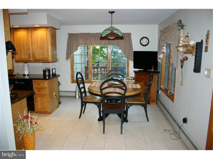 20 Yorkshire Road Hamilton, NJ 08610 - Photo 4 of 20 Breakfast Room