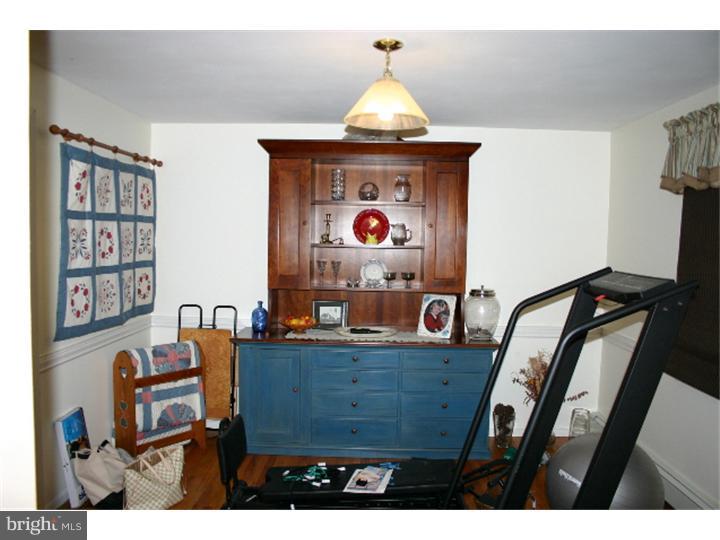 20 Yorkshire Road Hamilton, NJ 08610 - Photo 7 of 20 Dining Room