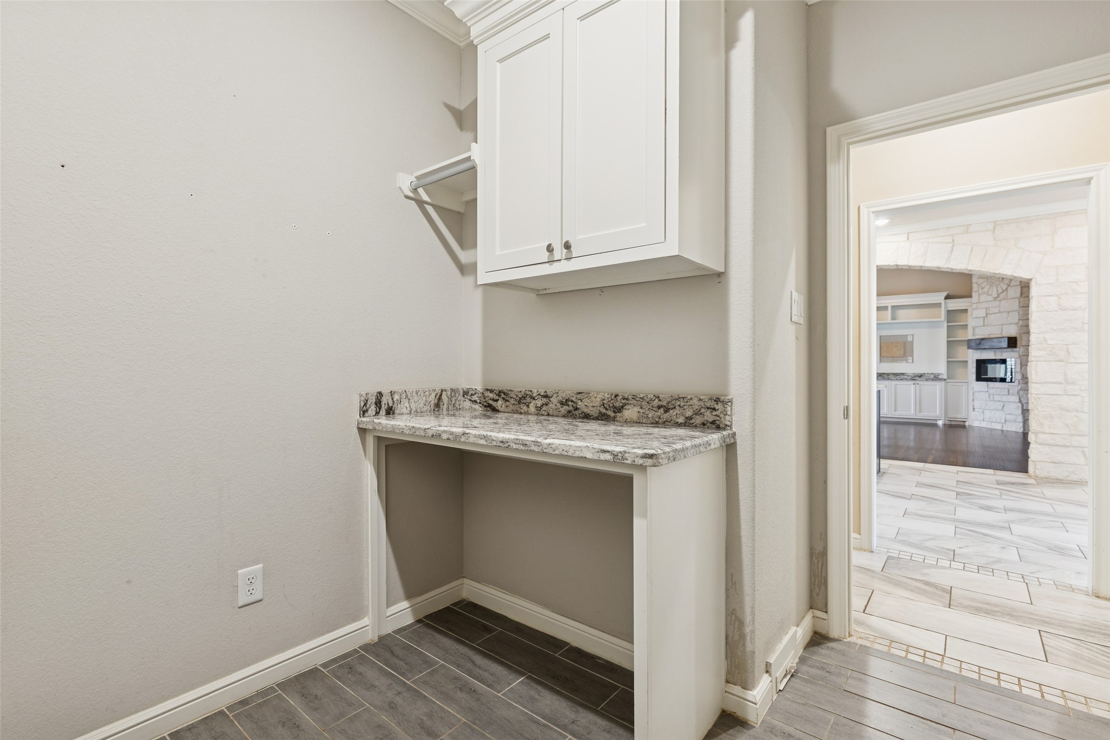 21724 Stargrass Drive Spring, TX 77388 - Photo 21 of 50 a view of cabinets and wooden floor