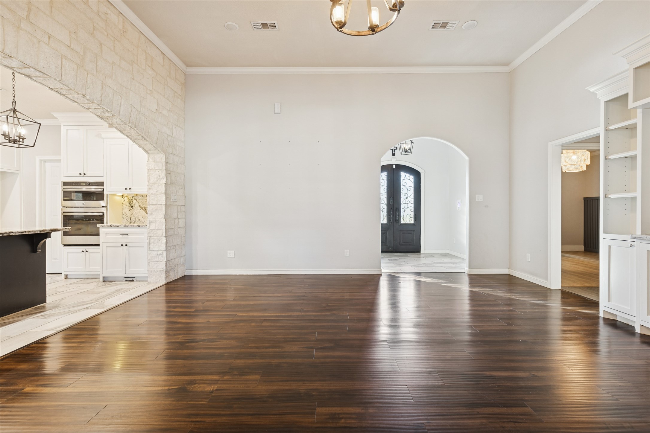 21724 Stargrass Drive Spring, TX 77388 - Photo 9 of 50 a view of a livingroom with wooden floor
