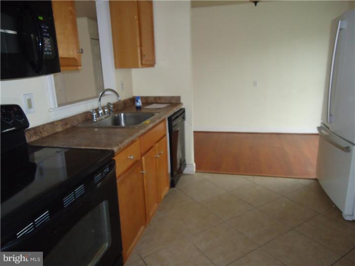 829 Hanford Road Fairless Hills, PA 19030 - Photo 3 of 11 Gallery Image 3