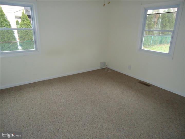 829 Hanford Road Fairless Hills, PA 19030 - Photo 8 of 11 Gallery Image 8