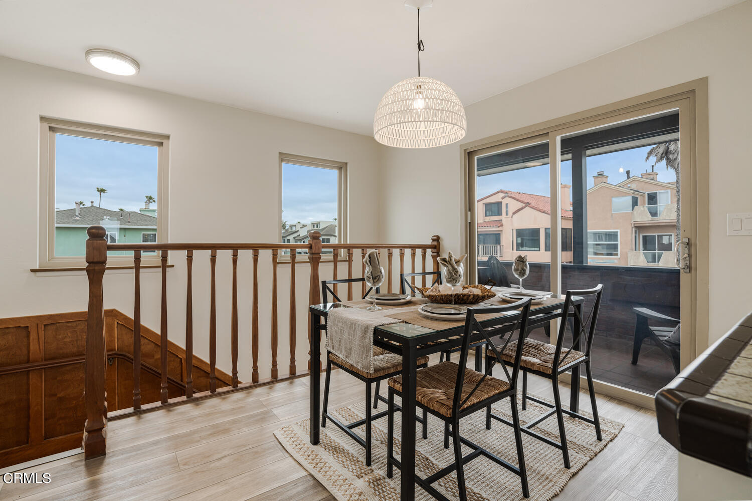 3700 Ocean Drive Oxnard, CA 93035 - Photo 16 of 55 3700 Ocean Dr Oxnard CA 93035-large-018-