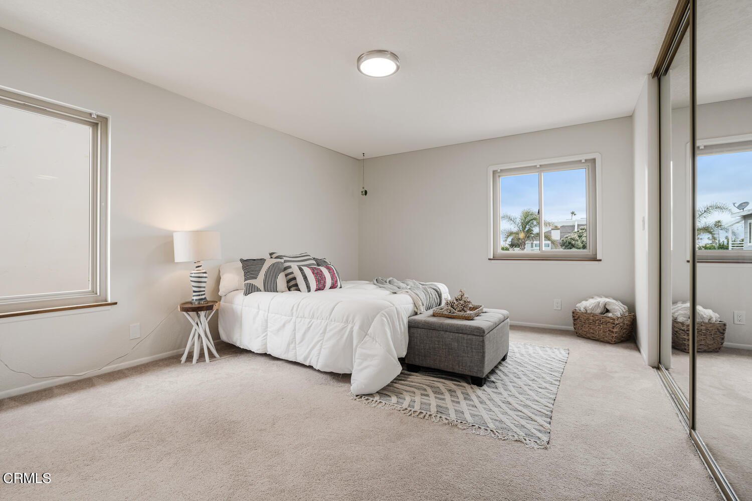 3700 Ocean Drive Oxnard, CA 93035 - Photo 25 of 55 3700 Ocean Dr Oxnard CA 93035-large-024-