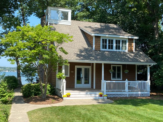 134 West Park Drive, Twin Lakes, WI 53181