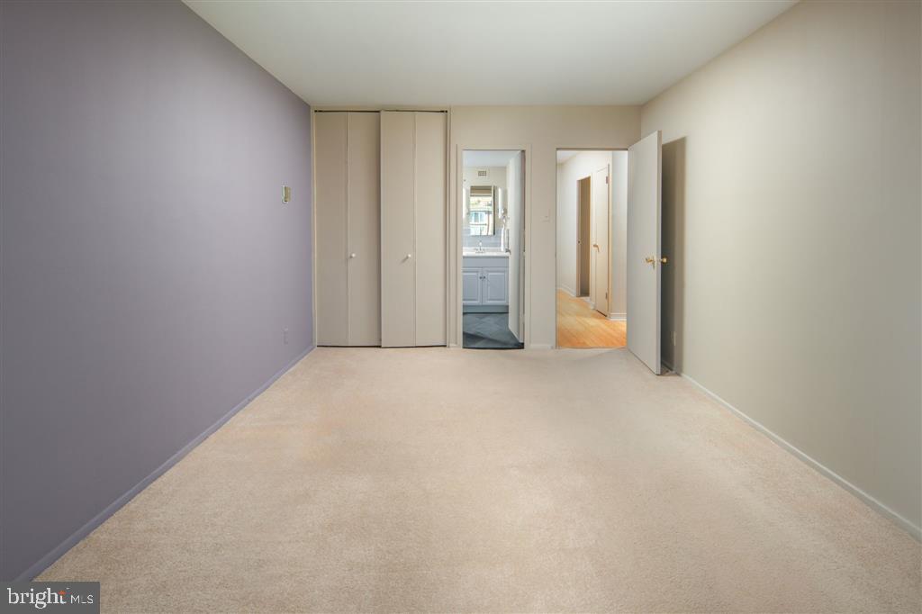 1425 4th Street Southwest, Unit A712 Washington, DC 20024 - Photo 14 of 38 a view of an empty room and a window