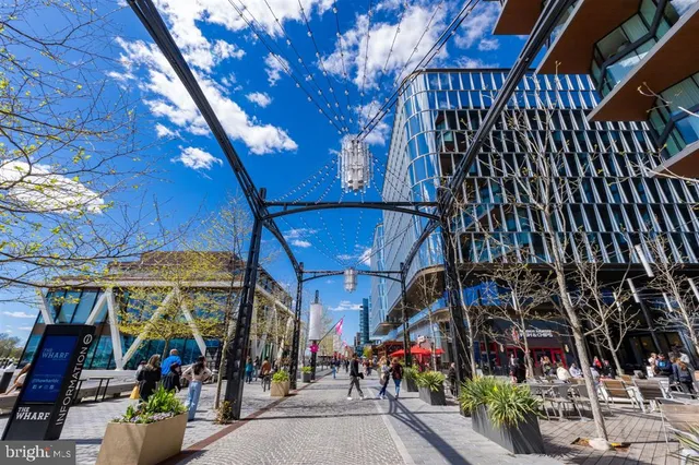 $2,997 | 1425 4th Street Southwest, Unit A712, Washington, DC 20024