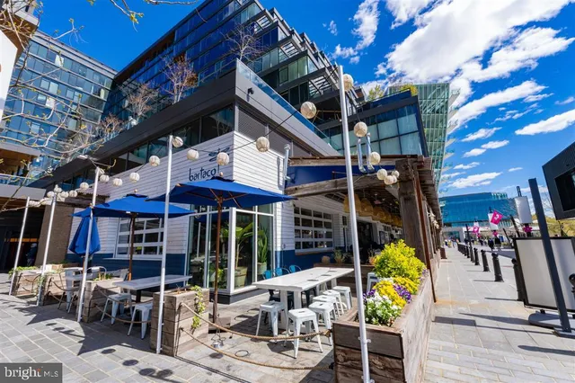 $2,997 | 1425 4th Street Southwest, Unit A712, Washington, DC 20024