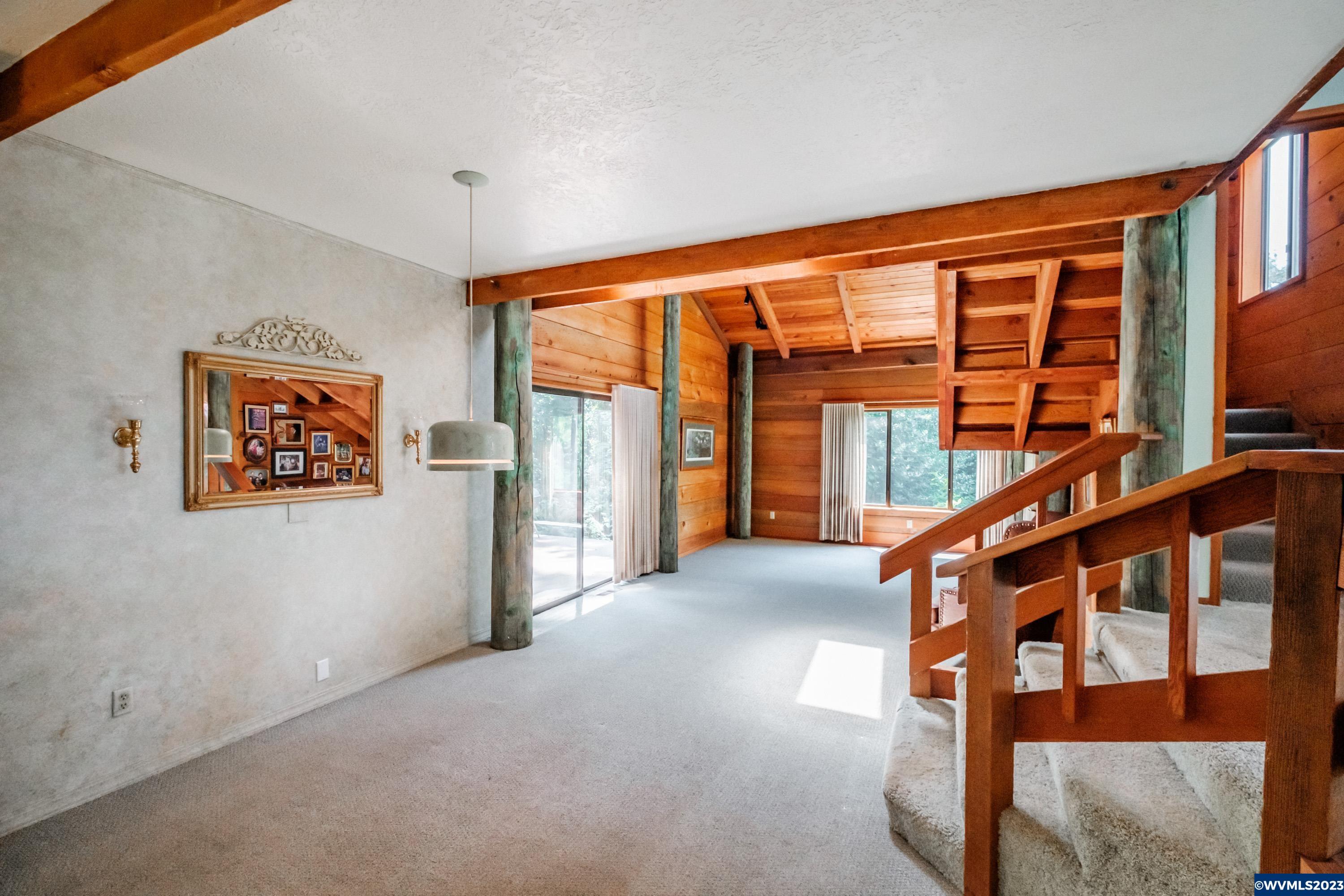 6840 Macleay Road Southeast Salem, OR 97317 - Photo 12 of 41 Gallery Image 12