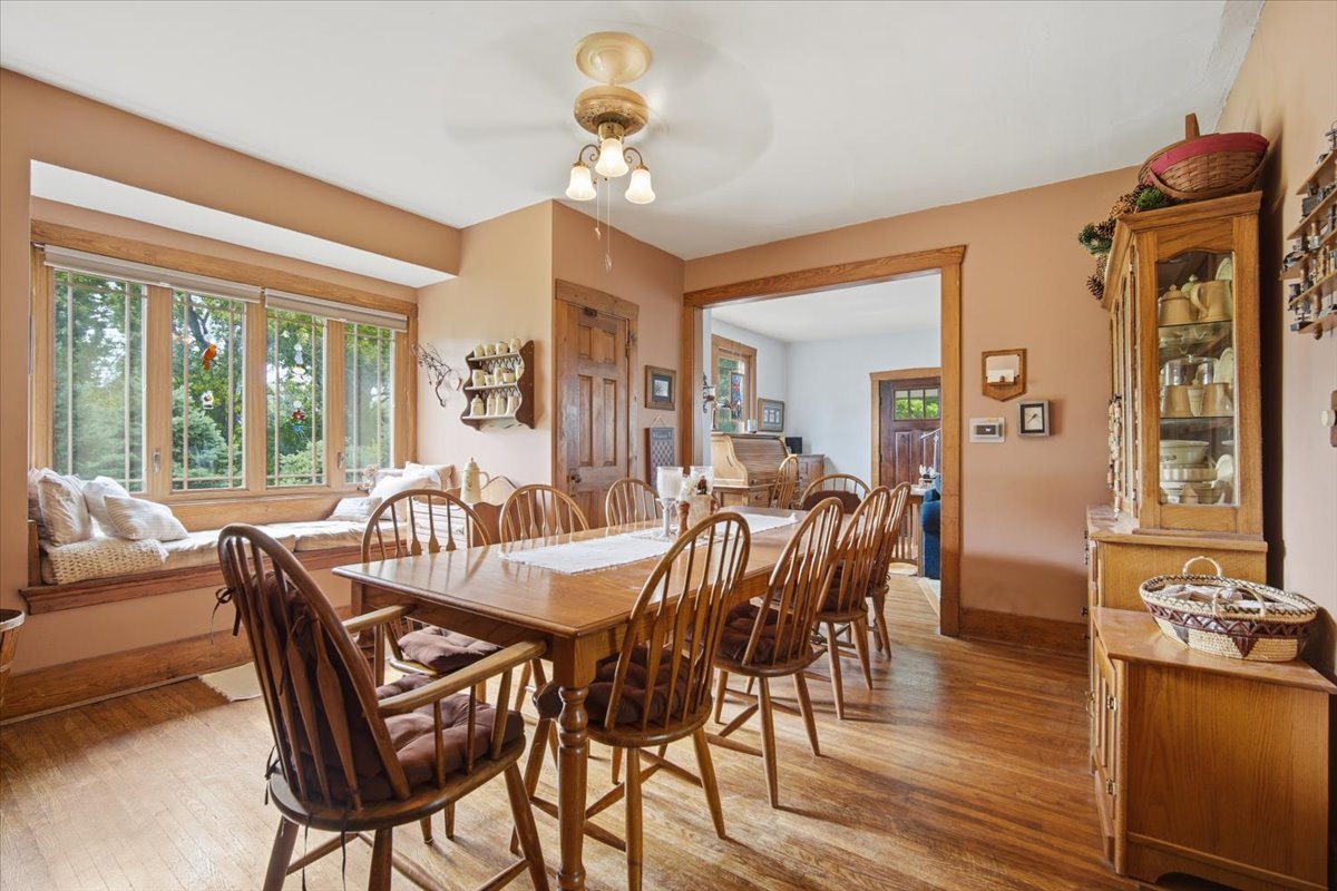 2322 Washington Road Bloomington, IL 61705 - Photo 9 of 32 Gallery Image 9