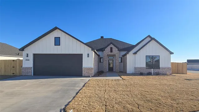 $462,500 | 7723 Randy Avenue, Abilene, TX 79606