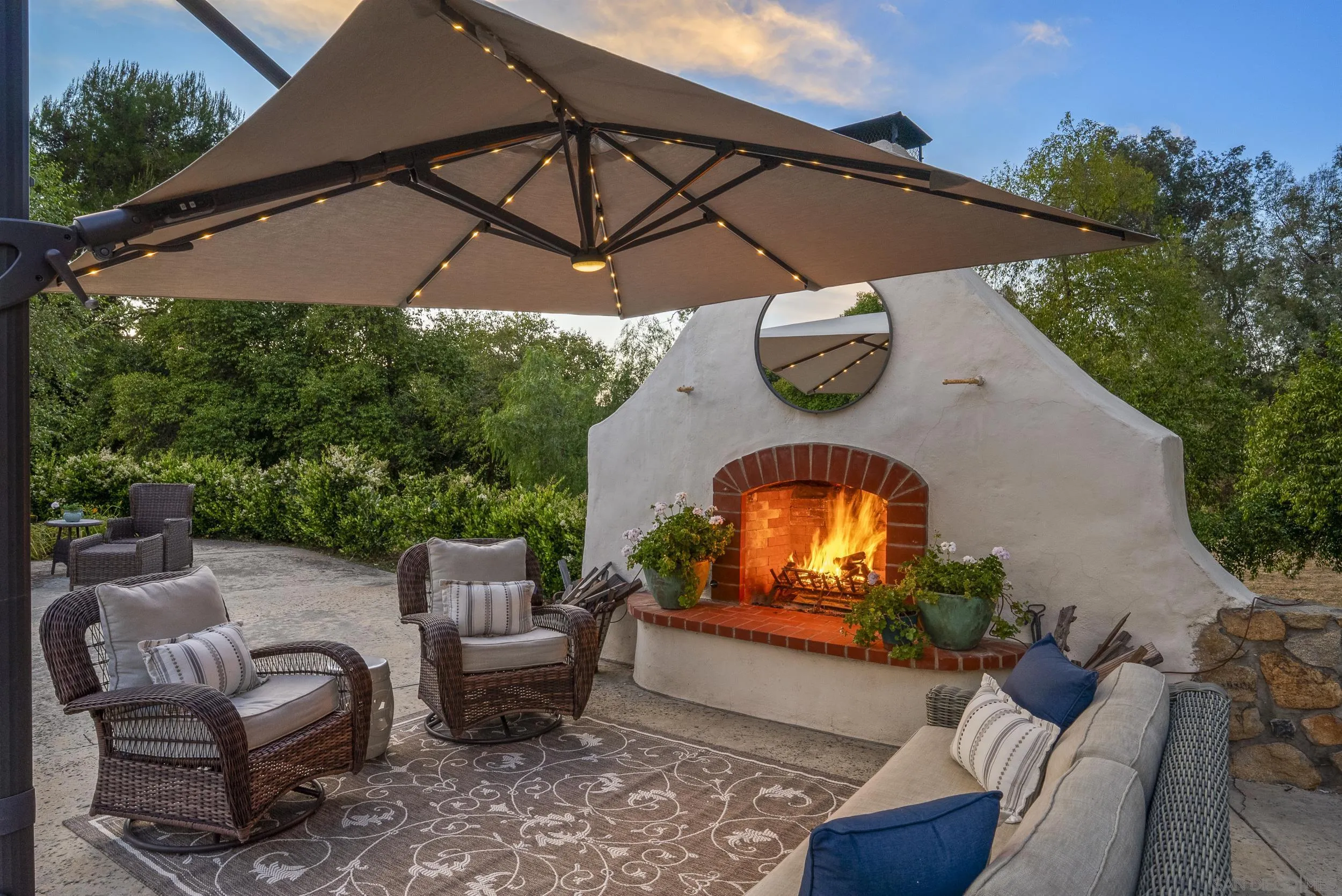 5 Country Glen Road Fallbrook, CA 92028 - Photo 31 of 43 a view of a chairs and table in the patio
