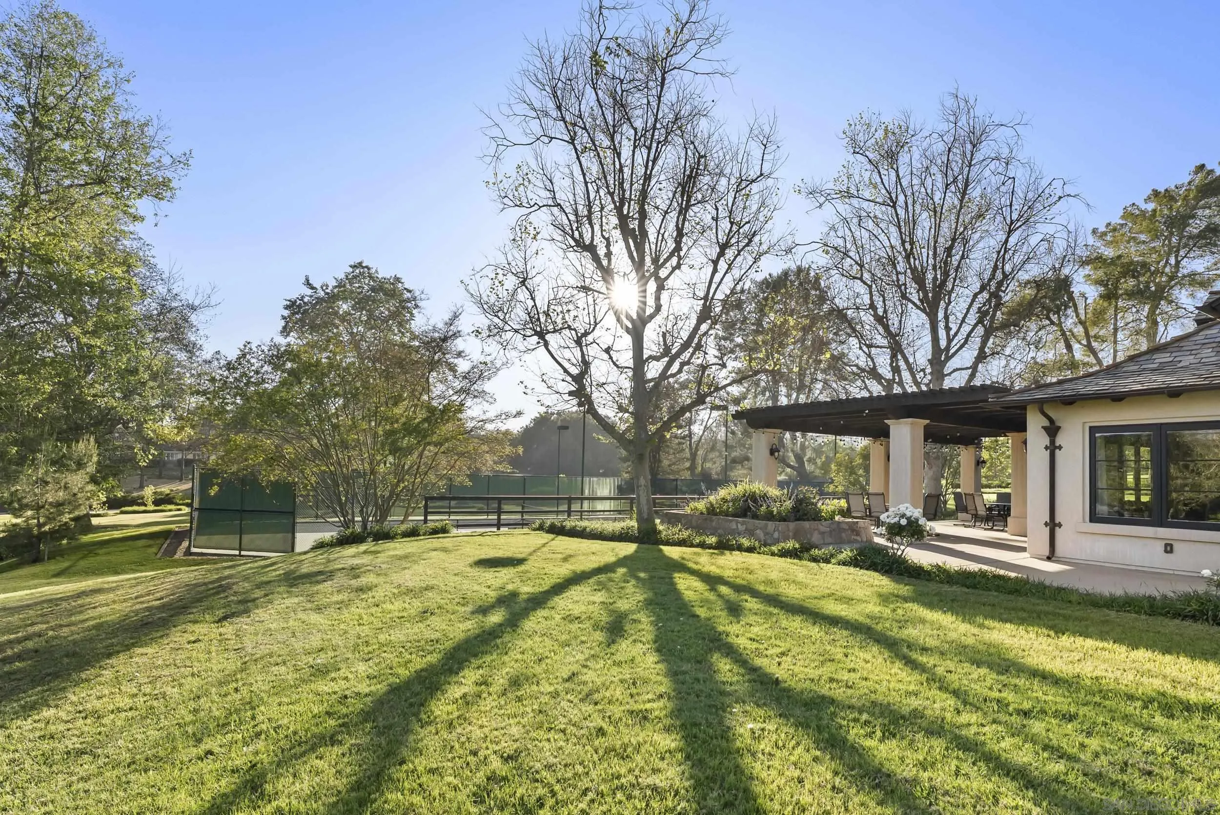 5 Country Glen Road Fallbrook, CA 92028 - Photo 43 of 43 a view of a swimming pool with an outdoor seating