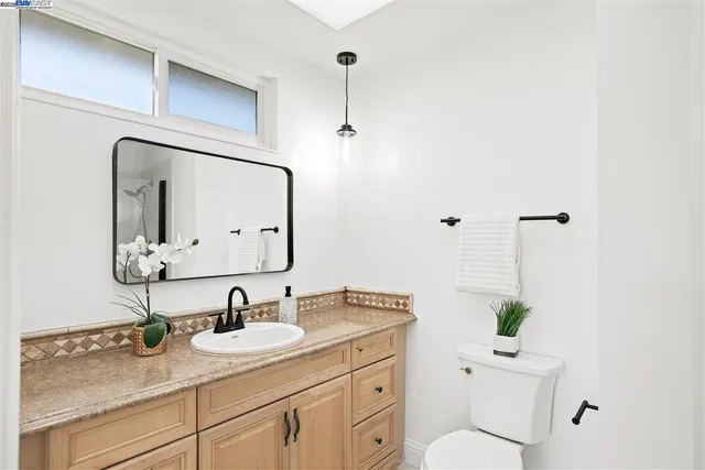 $1,298,000 | 6852 Massey Court, Pleasanton, CA 94588