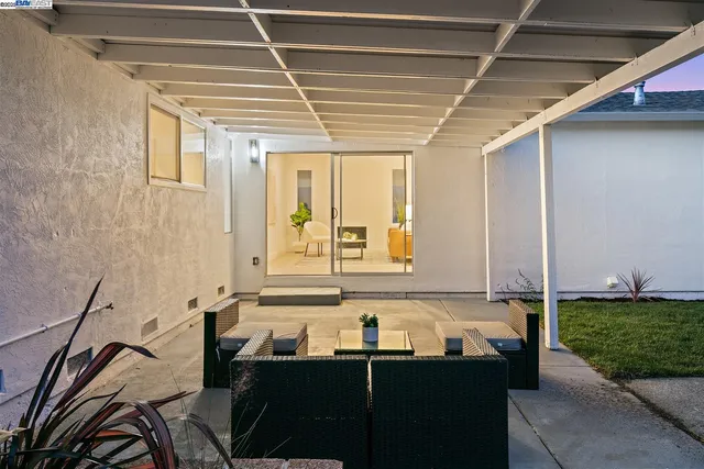 $1,298,000 | 6852 Massey Court, Pleasanton, CA 94588