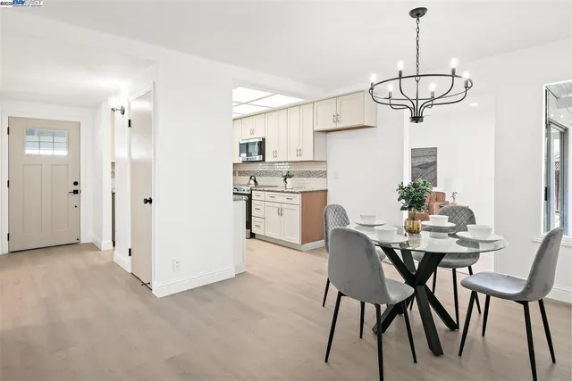 $1,298,000 | 6852 Massey Court, Pleasanton, CA 94588