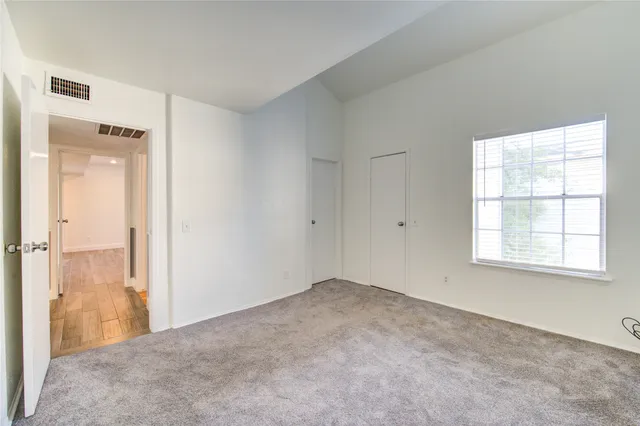 $154,900 | 9809 Richmond Avenue, Unit D5, Houston, TX 77063