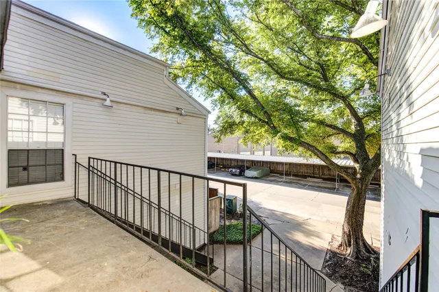 $154,900 | 9809 Richmond Avenue, Unit D5, Houston, TX 77063