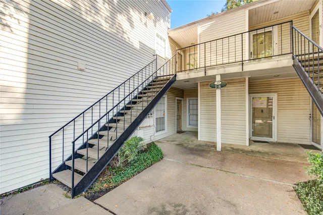 $154,900 | 9809 Richmond Avenue, Unit D5, Houston, TX 77063