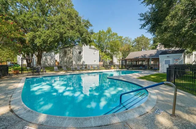 $154,900 | 9809 Richmond Avenue, Unit D5, Houston, TX 77063