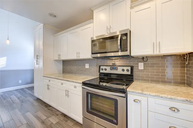 $154,900 | 9809 Richmond Avenue, Unit D5, Houston, TX 77063