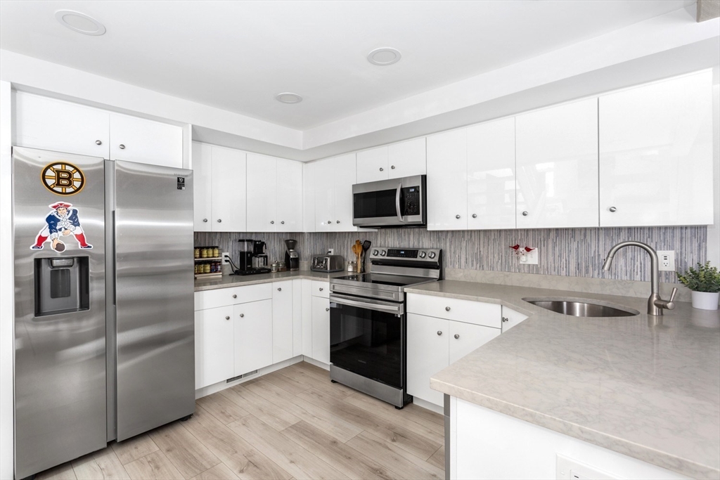 2 Kendall Street, Unit 2 Walpole, MA 02081 - Photo 2 of 19