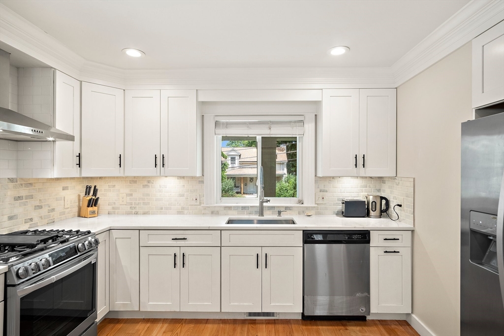 11 Broadway, Unit 2 Stoneham, MA 02180 - Photo 6 of 36