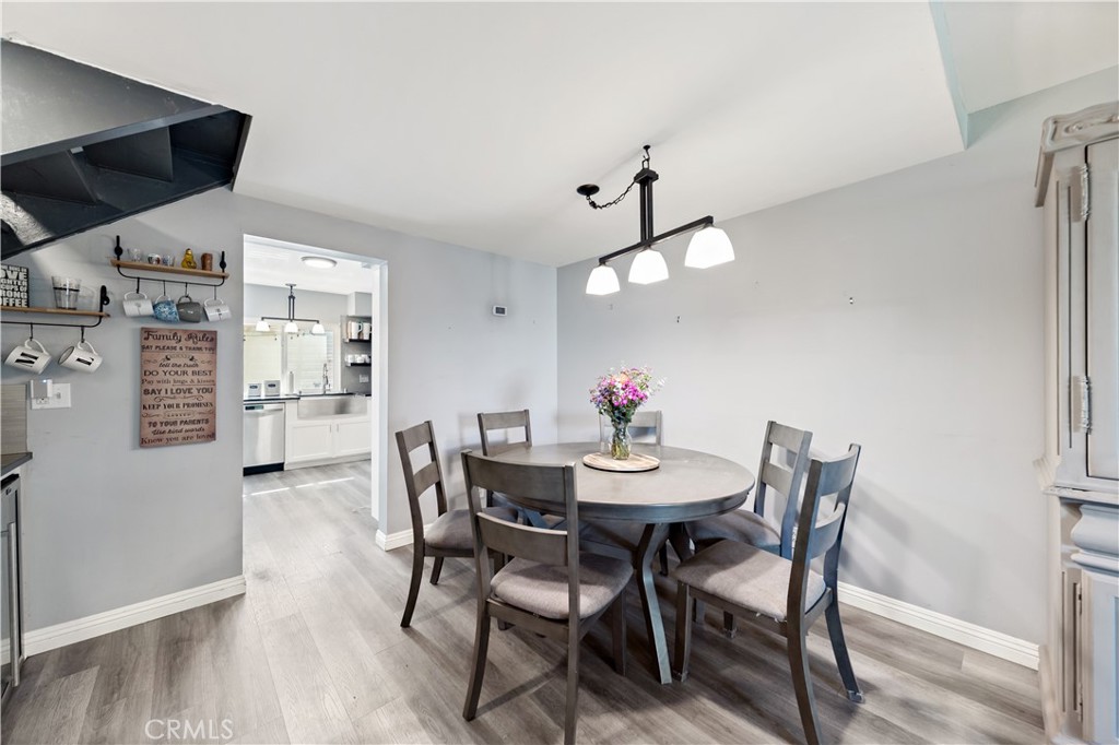 4045 Via Encinas Cypress, CA 90630 - Photo 7 of 34