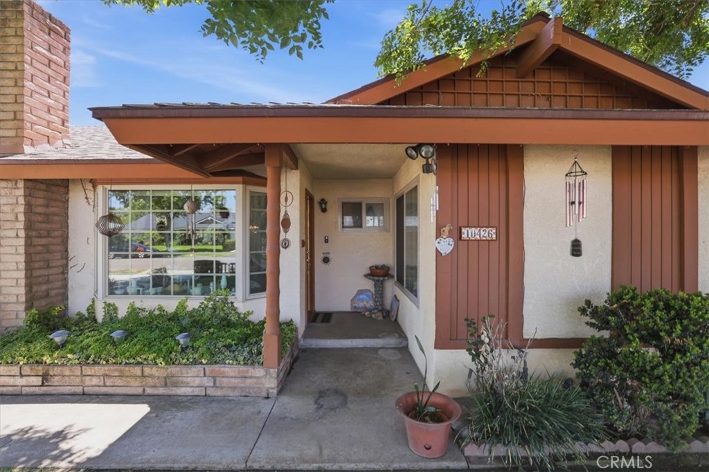 10426 Bonneville Street Riverside, CA 92505 - Photo 9 of 29