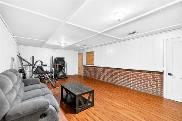 $299,900 | 710 Santone Drive, Greensburg, PA 15601