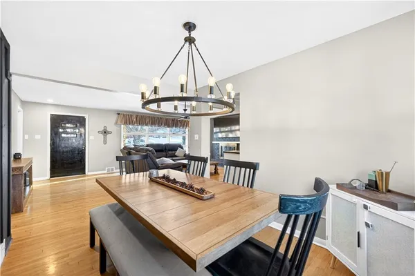 $299,900 | 710 Santone Drive, Greensburg, PA 15601