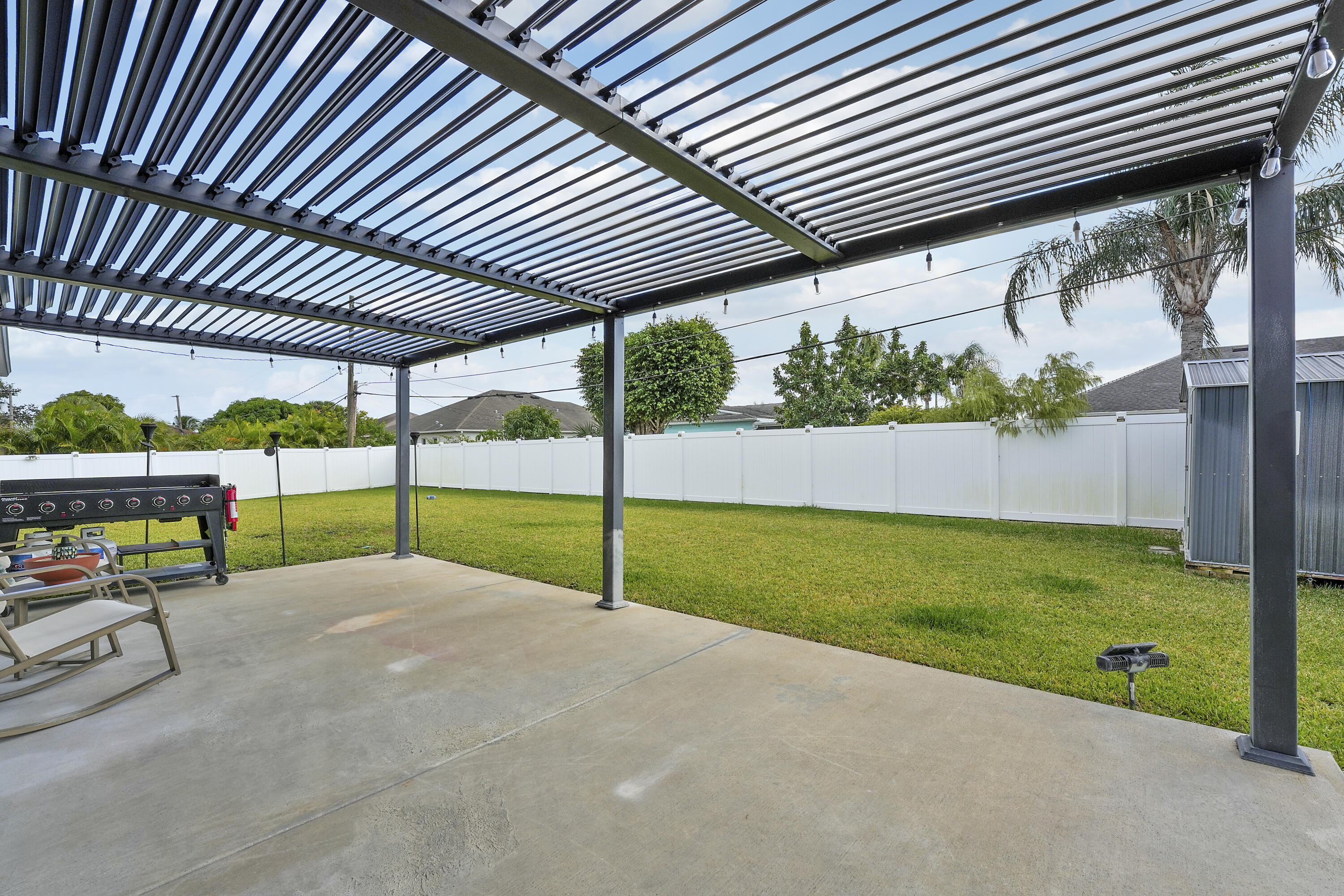 684 Southwest Jada Road Port St. Lucie, FL 34953 - Photo 40 of 48 House-26