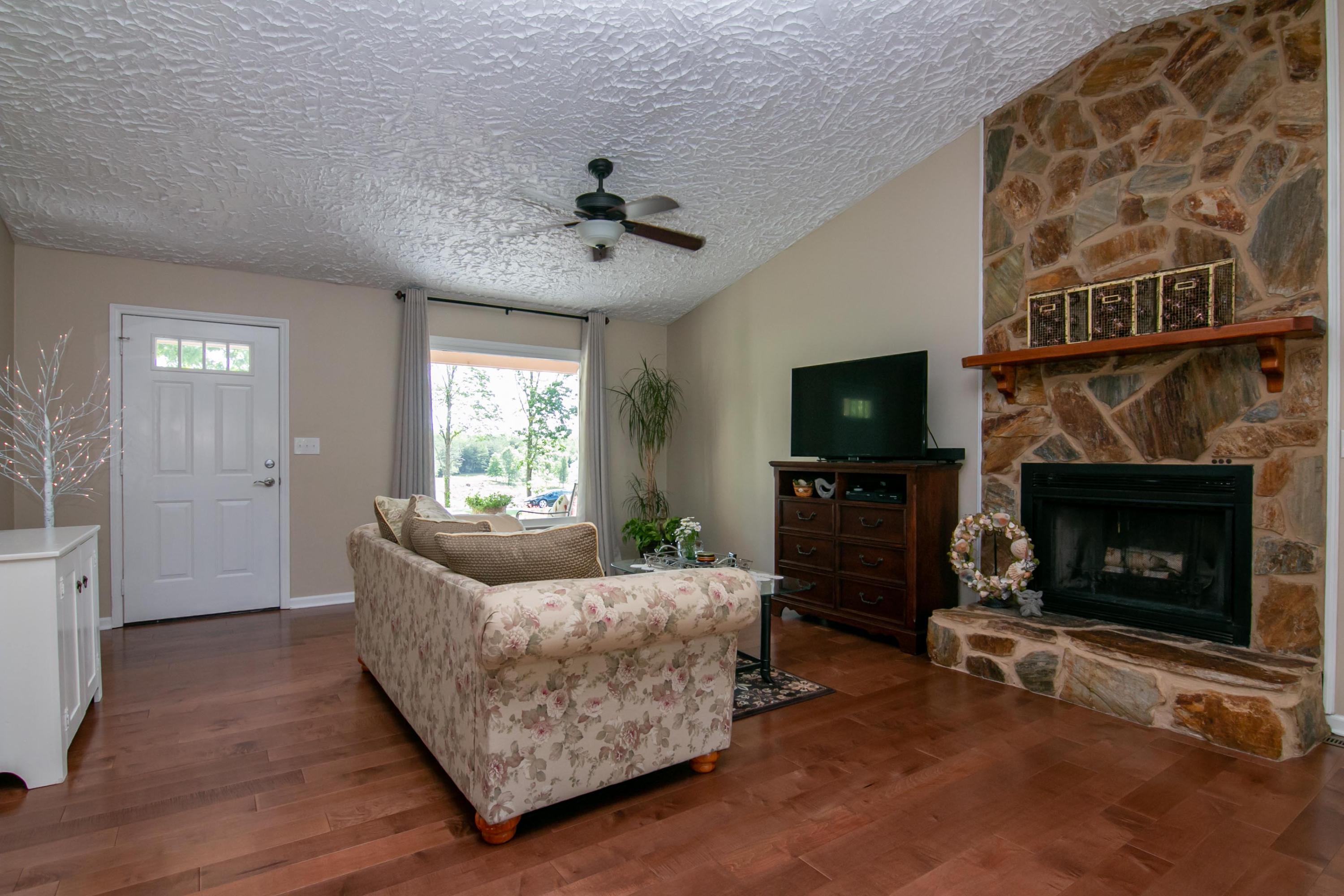500 Tall Tree Road Wirtz, VA 24184 - Photo 19 of 47 img_4518